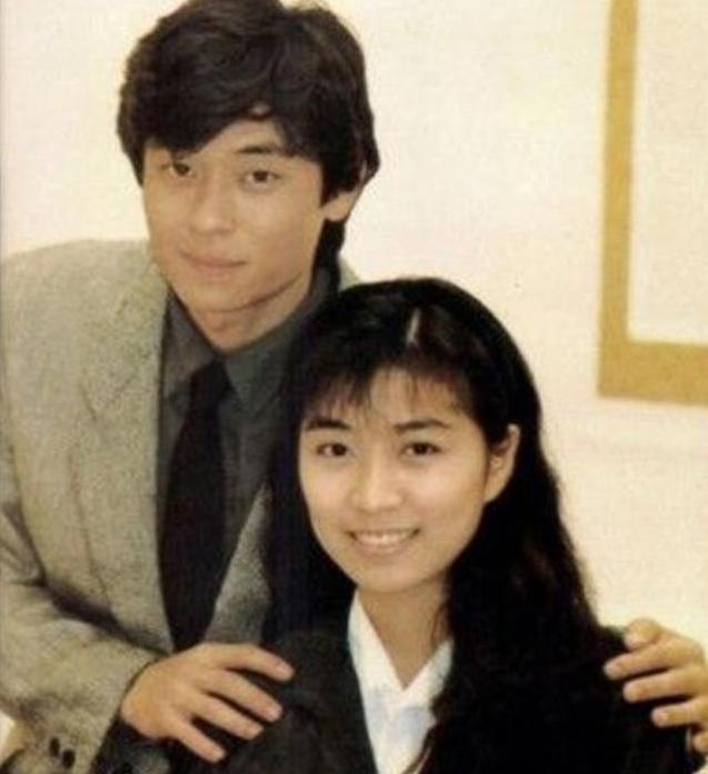 王杰的第一任妻子是谁 王杰2001年后嗓子变了谁下的毒图片