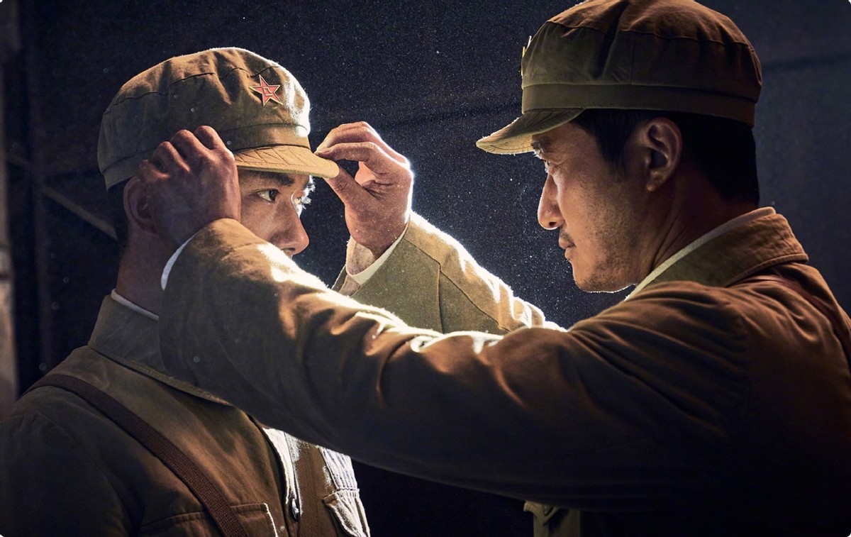 破4.8亿美元，反超《尚气》，闯进全球票房年度TOP5，吴京太狠了