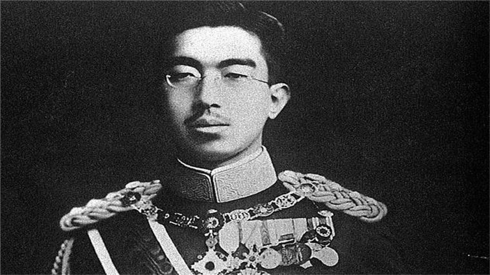 日军是如何对待美国女战俘的？用独特“烧烤”酷刑，方法毫无人性