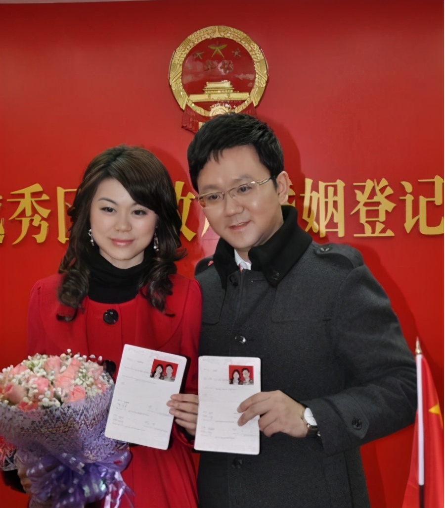 薛乐于1980年4月23日出生在广州,中山大学毕业.