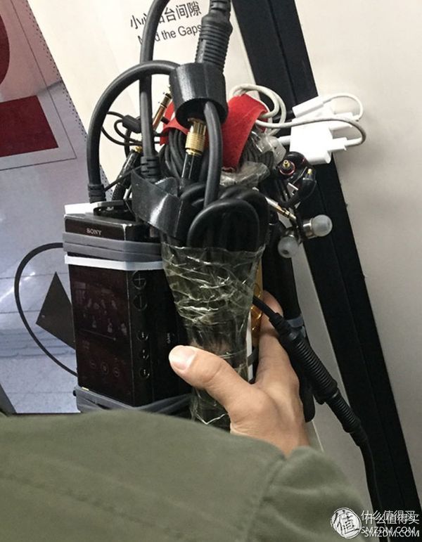 送老婆一万左右的礼物（一周年送媳妇啥礼物）