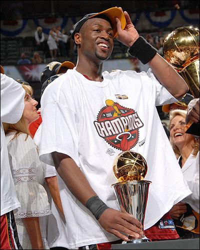 2006年nba总决赛(06年总决，韦德场均35分，二当家奥尼尔只有14分，算单核夺冠吗？)