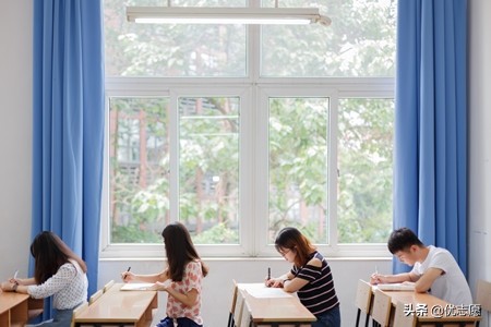 2021年甘肃省本科一批征集志愿分析