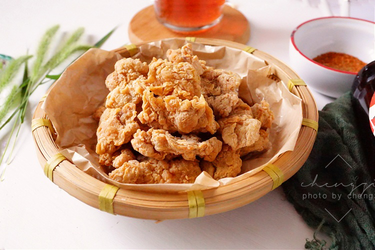 年轻人最爱！这样做炸鸡腿外酥里嫩，口感绝了