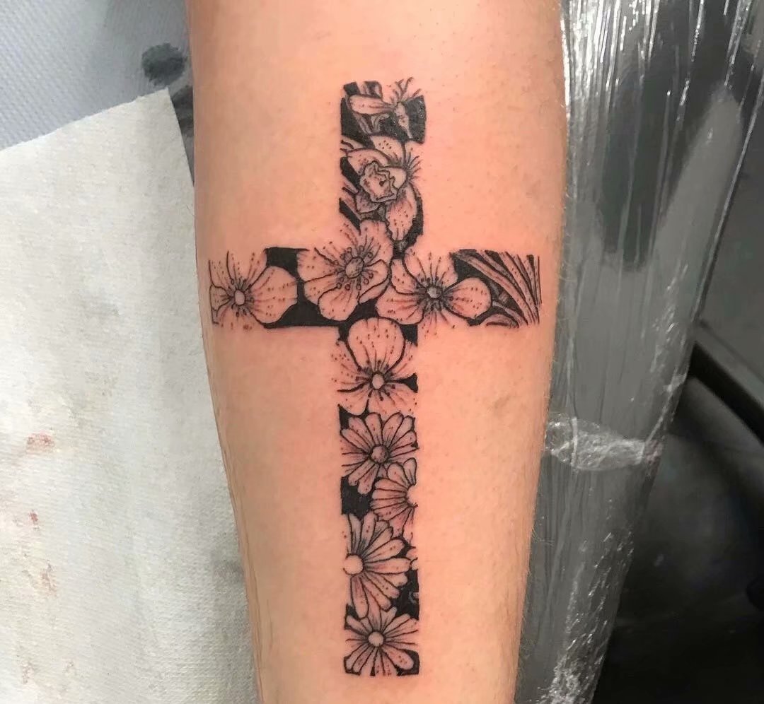 十字架纹身耶稣图片