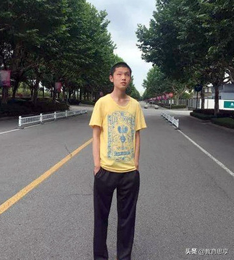 上海盲生高考623分排名前十，3岁双目失明，却在学习之路越战越勇