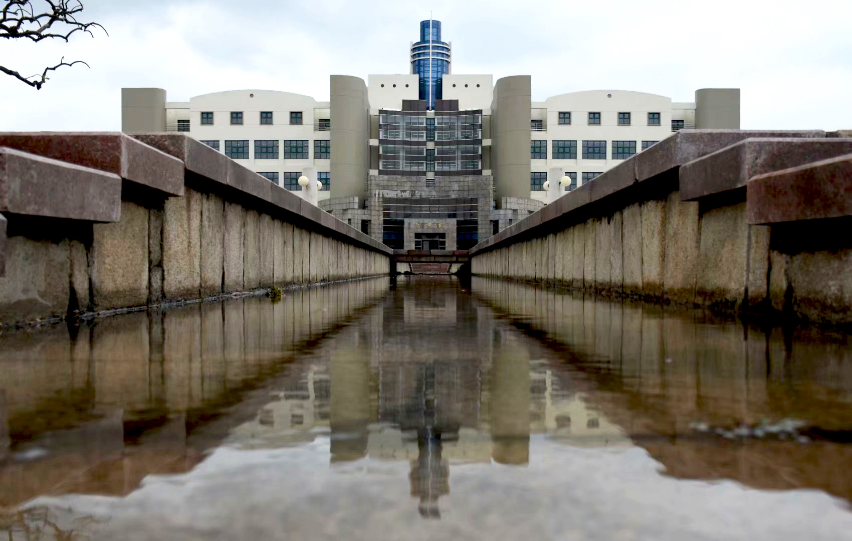 一锤定音！14省33所大学转设，独立学院退出历史舞台言之尚早