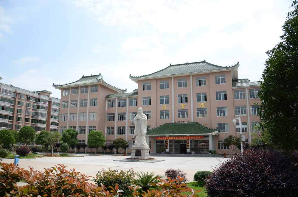 江西抚州四所好高中，其中三所在临川区，东乡一中可谓一股清流