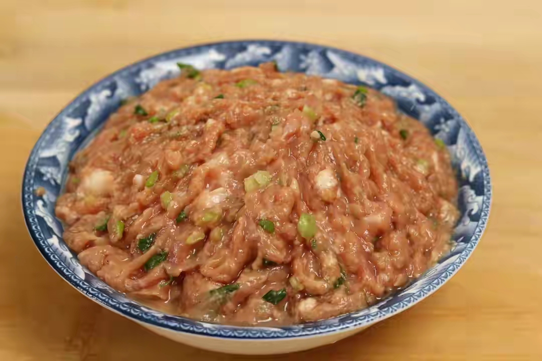 包子制作大全：通用肉馅调制与包制技巧