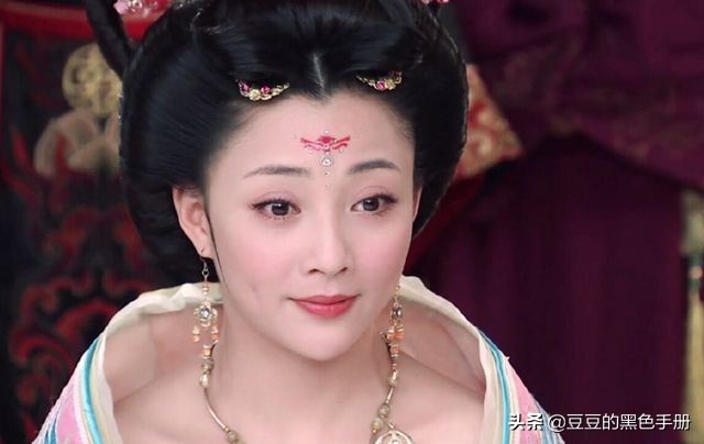 天府之地产美人！17位川渝女星，个个巧笑倩兮美目盼兮，貌若天仙