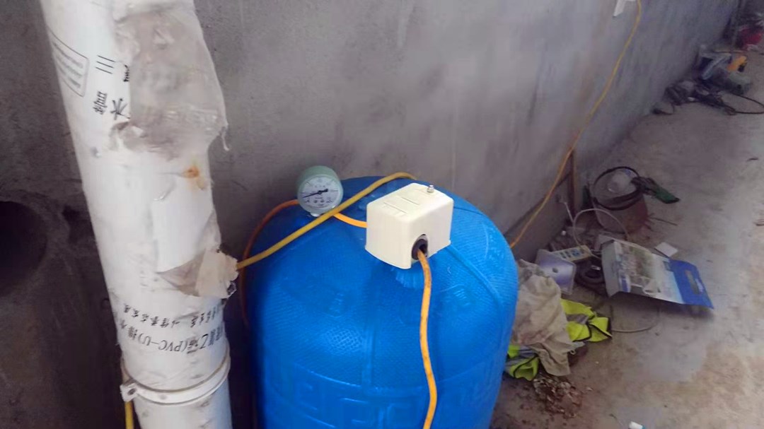 ​农村家庭用水，增压泵和压力罐哪个更好？告诉你真实的使用感受