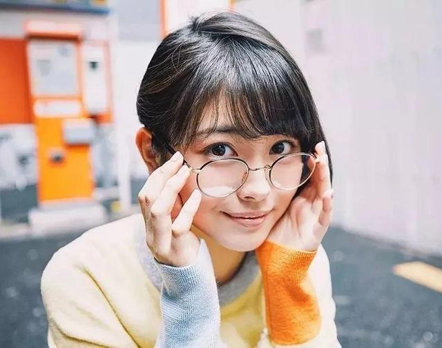 “无声考场”允许戴有框眼镜？符合三点即可佩戴，高考生来做笔记