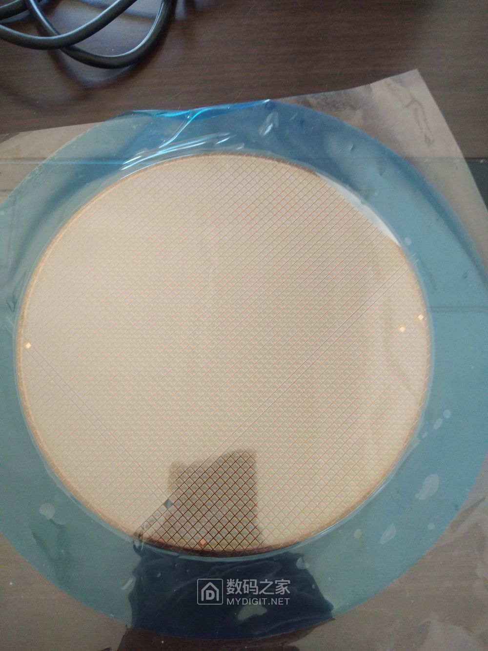 高逼格手办！整套晶圆片讲解，带领你进入芯片的内部世界