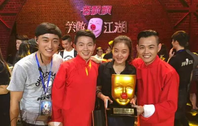 张玉浩为什么打苗阜？他和卢鑫三拒郭德纲，自创门户叫板德云社