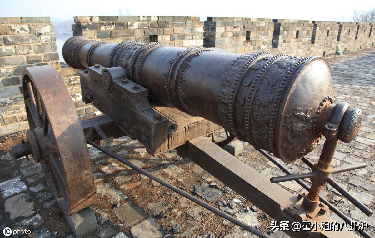 不是大明铁骑和闯王义军战斗力不行，是满洲炮兵部队的传奇诞生