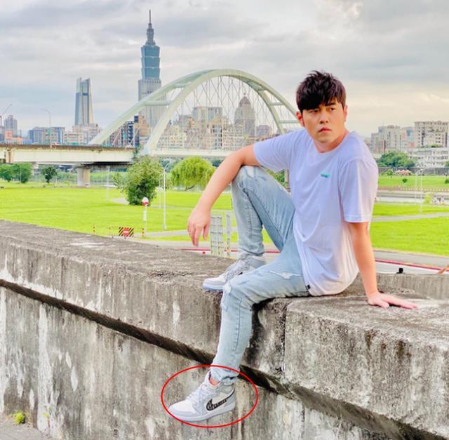 陈赫晒出新球鞋,限量款球鞋价格只高不低,与不少明星都有同款 - 114
