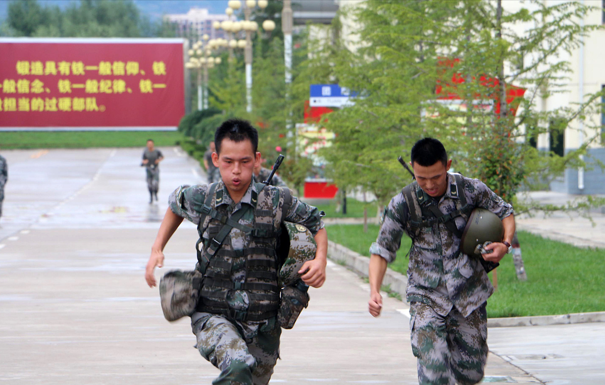 大学生当兵可以考军校吗？