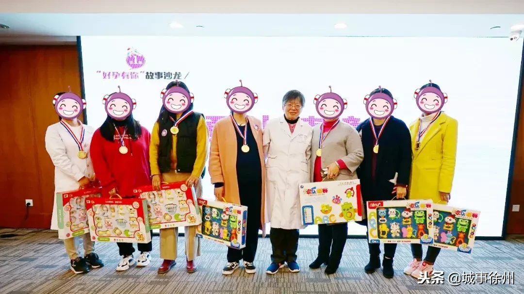 她们泪洒现场,泣不成声,到底是怎么回事?