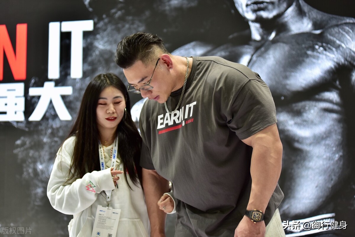 谁说中国男人不适合练成肌肉男！生理特点占优势，文化传统做后盾