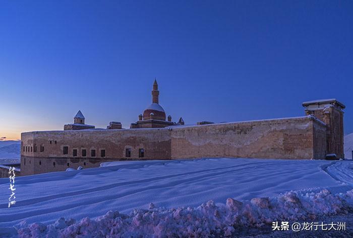 magadishu在哪个国家(「土耳其」圣山、丝路古镇“多乌巴亚泽特”和“伊沙克·帕夏宫”)