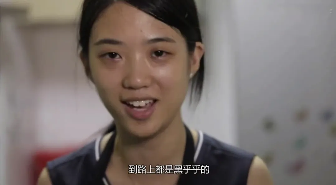 苏炳添百米封神后，“添嫂”曝光，从校服到婚纱的爱情太甜了