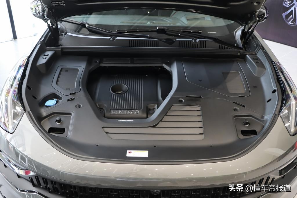 售17.58-21.28万元，定位紧凑型轿跑SUV，领克05正式上市