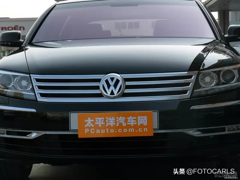 4座版大众辉腾6.0L W12实拍,售价241.2万,不是迈巴赫请绕路