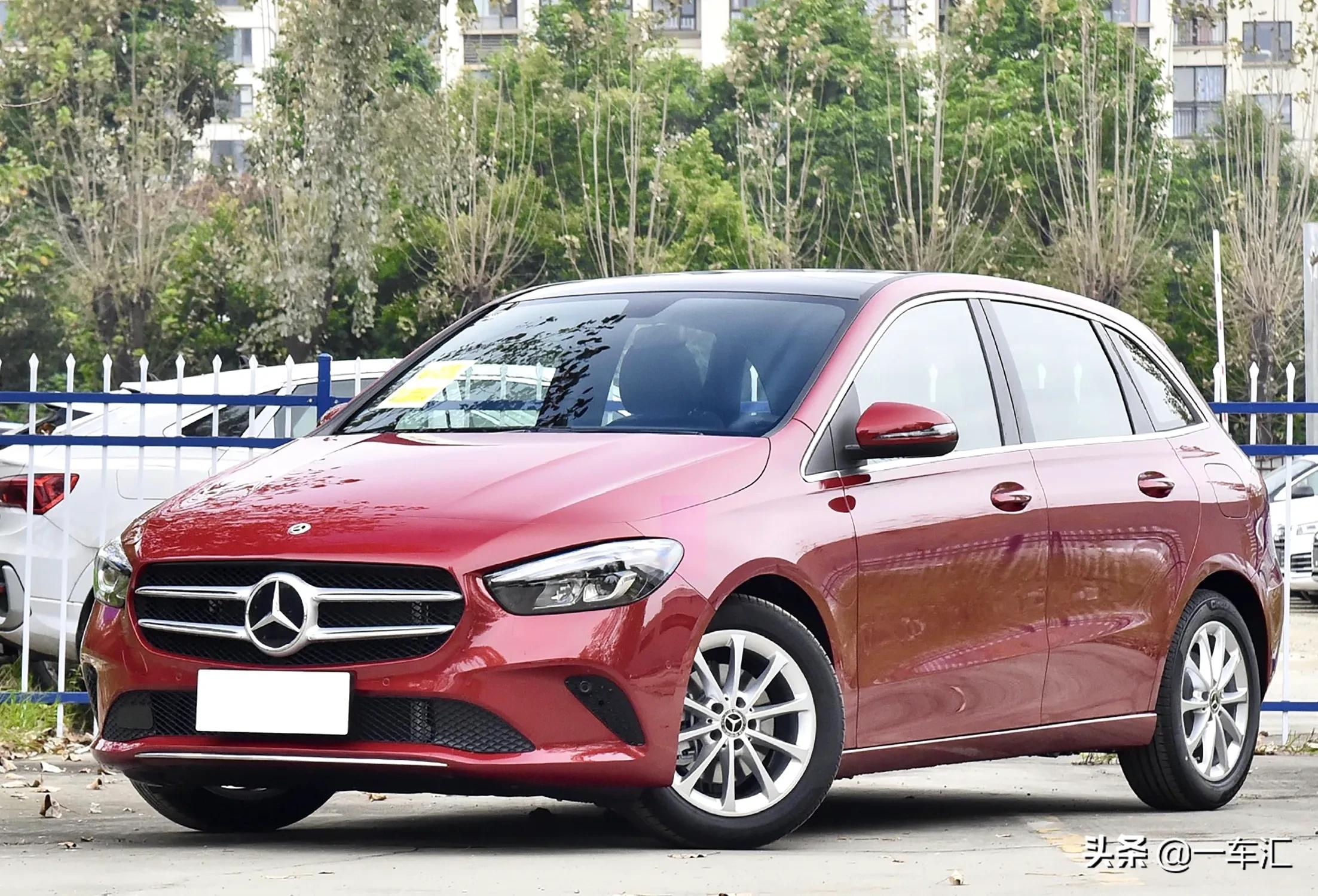 2021款奔驰b200时尚型,面对国产a级,存在感还强吗