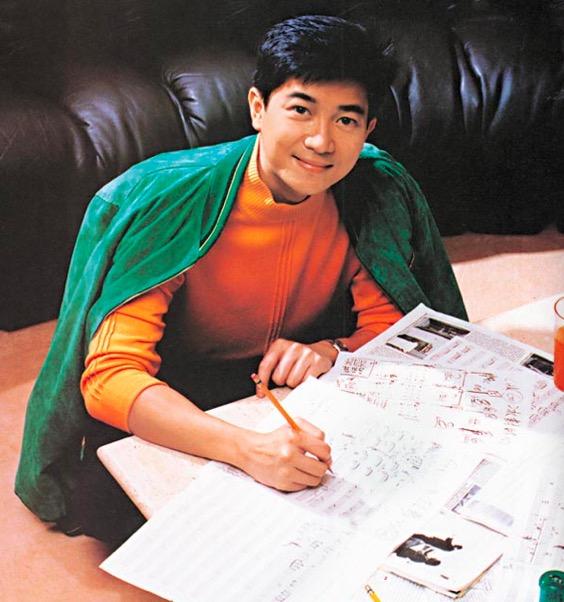 1993年,陈百强的葬礼上,何超琼扶灵被拒:他人妻子的身份不吉利