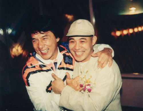 他是甄子丹的师傅，中国武坛唯一10连冠，却被3个混混打进医院