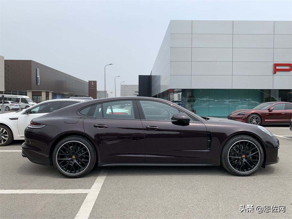 外观运动内饰豪华的家用首选车型 保时捷 panamera