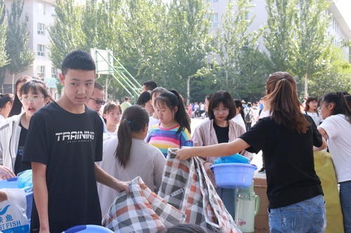 大一新生床位有讲究，选择事关大学生活，选对的可以偷着乐了