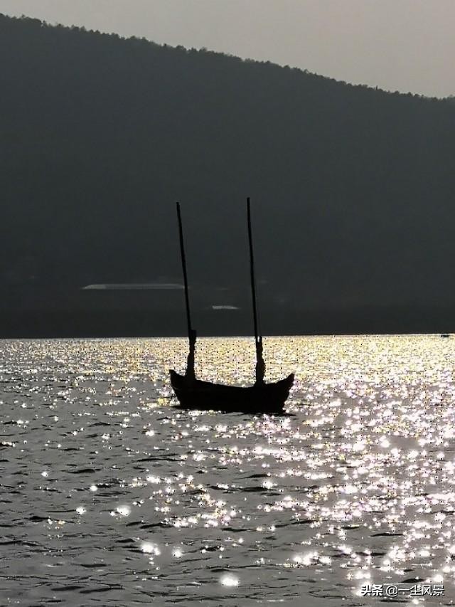 三行名句《琵琶行》，道尽人生真意境