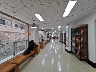 超舒适！陕西高校图书馆开放“豪华”共享空间！ 网友：想去学习了