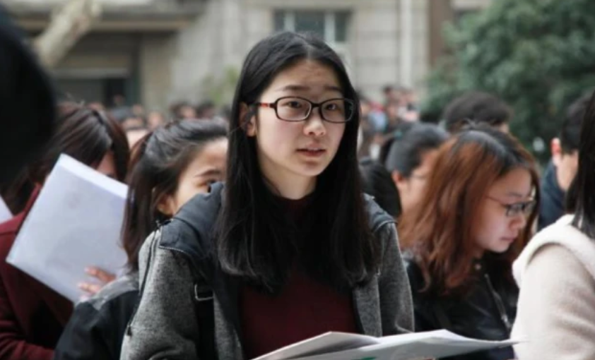 普通二本大学老师工资（普本辅导员）