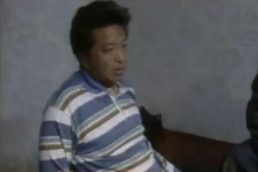 1997年，上海1个月内14人被敲头，警方用一台BP机锁定敲头魔