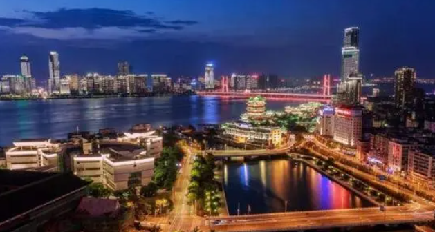 江西喜迎两所“顶尖高校”，其中一所落户赣州，当地考生热烈欢迎