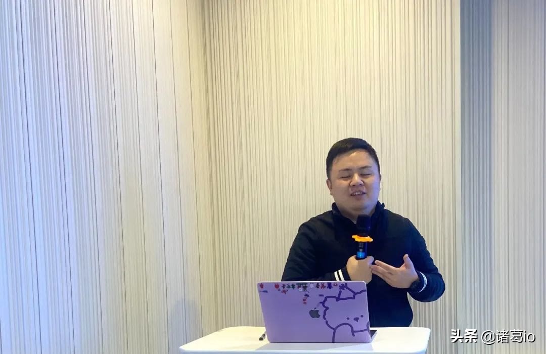 后浪来袭｜华中科技大学软件工程学院到访诸葛io