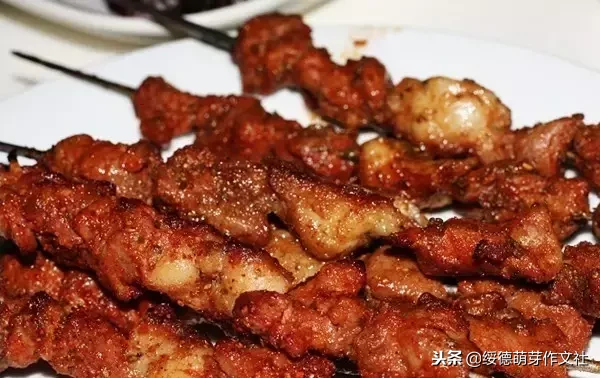 当绥德的好吃的遇上唐诗宋词和现代诗,咋看憨水流得忽啦啦家