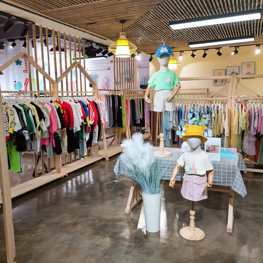 小孩批发衣服去哪拿货(新手第一次去童装批发市场拿货须知的技巧)