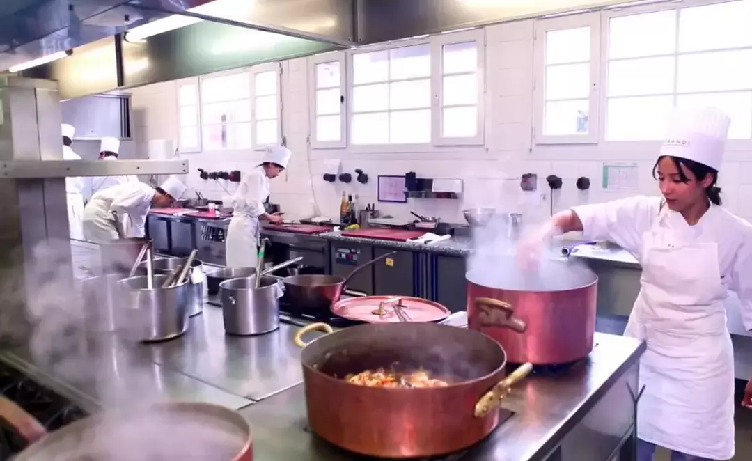 想去法国留学怎么申请学校?国际专业烘焙学校介绍连载2-费航迪