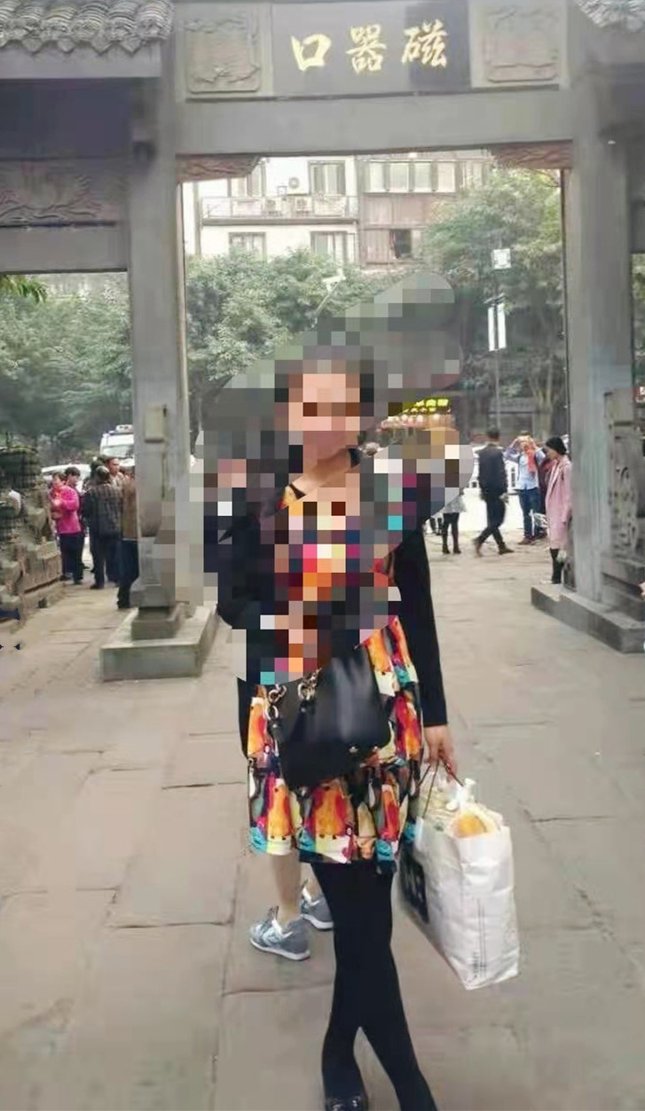 年轻女医生被“渣男”残忍杀害，交往半年“渣男”欠她数十万，三年了至今仍有短信催款