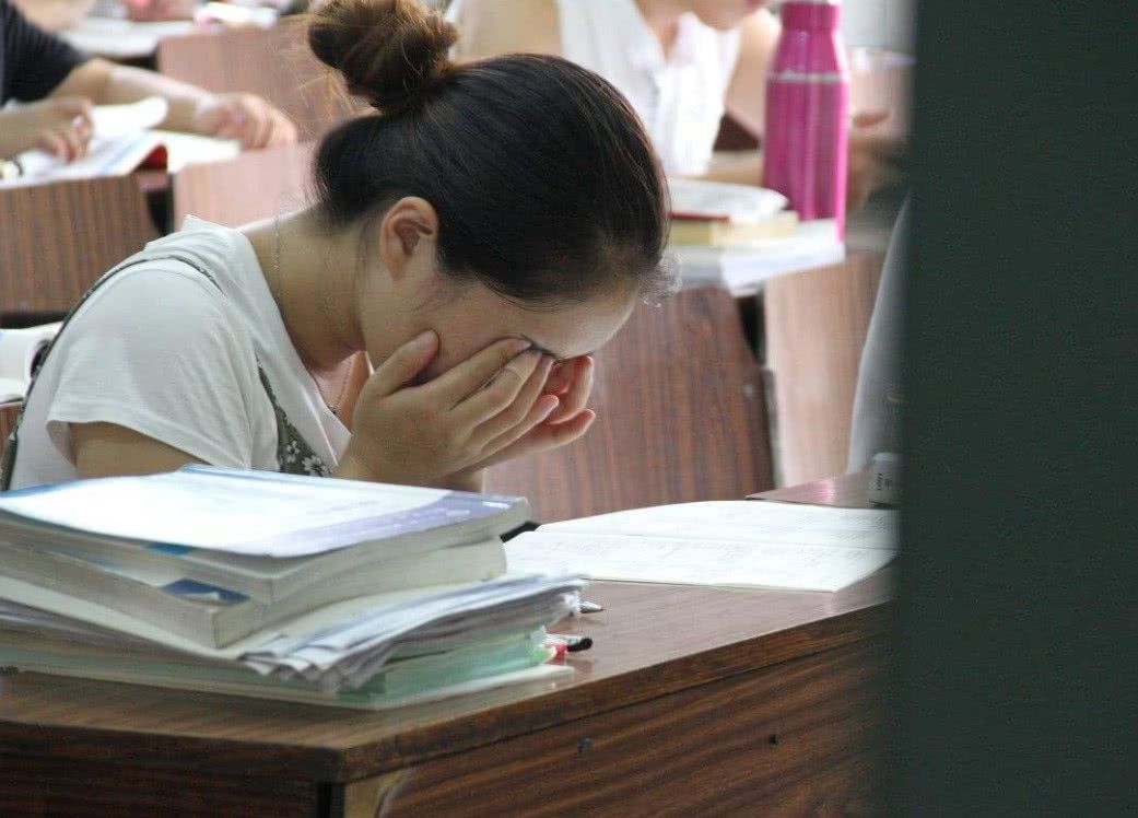 北大博导，因其“第一学历”遭学生嫌弃？有点离谱哦