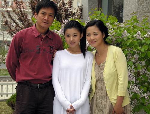 "农村一姐"王茜华:2婚倒追名导丈夫,后高龄产女,今成励志姐