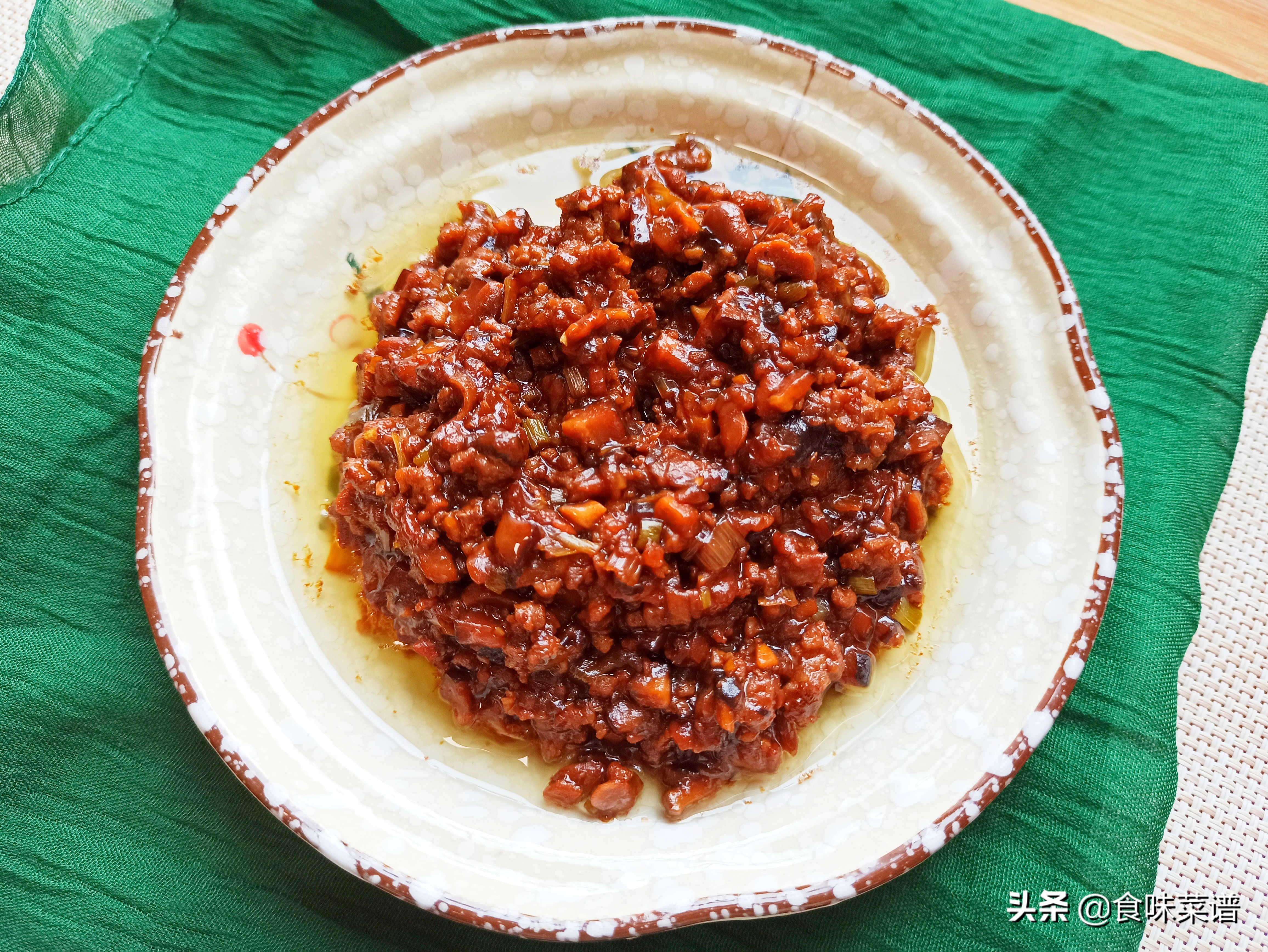 面馆爆火！揭秘正宗炸酱面秘制酱料做法