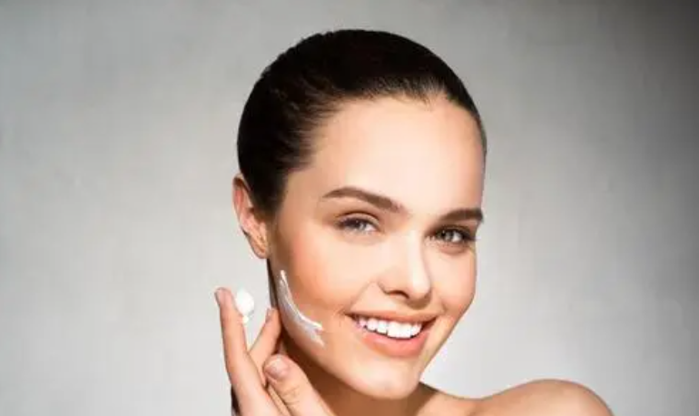 基础护肤三大原则：合理清洁+适度保湿+严格防晒，你做对了吗？