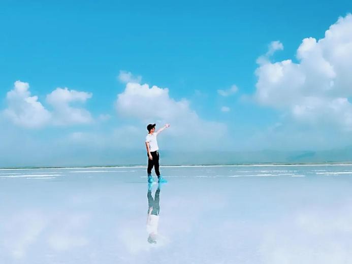 放弃华为offer，上海“男神硕士”签约拼多多，却说自己的报告“不起眼”