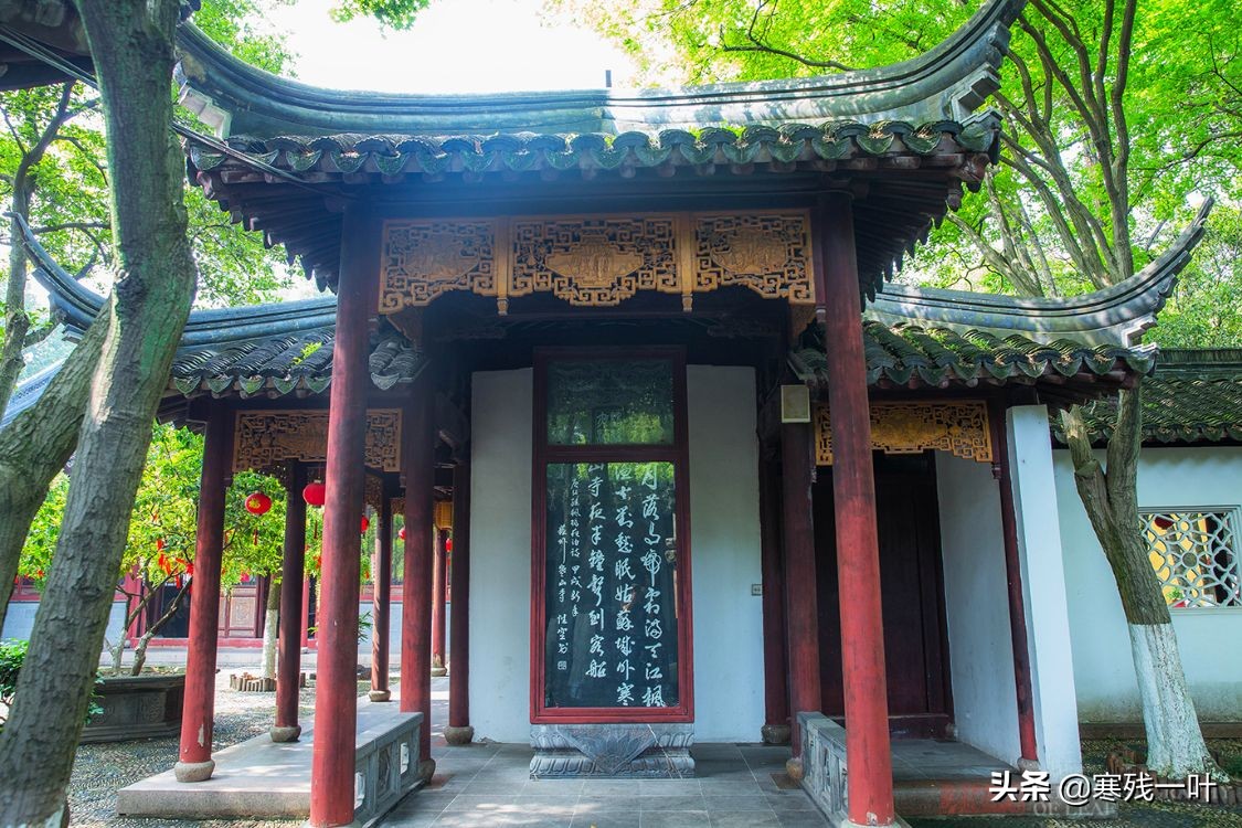 寒山寺著名的唐鐘，夜半能響徹半個蘇州城，突然消失去向成一個謎