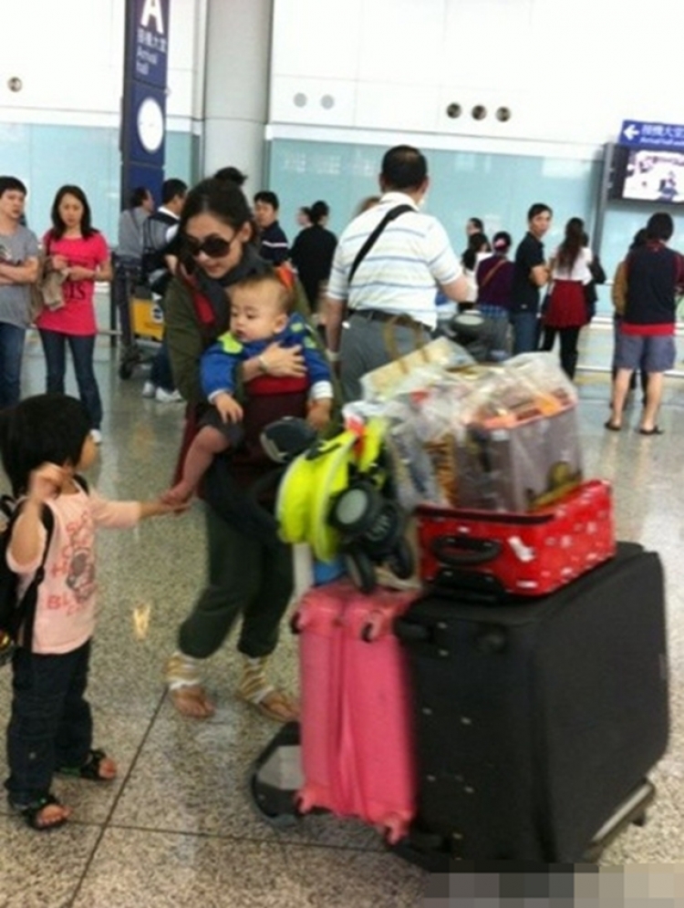 41岁张柏芝《浪姐2》神颜照出圈！鼻型优越，隆鼻都长不成这样