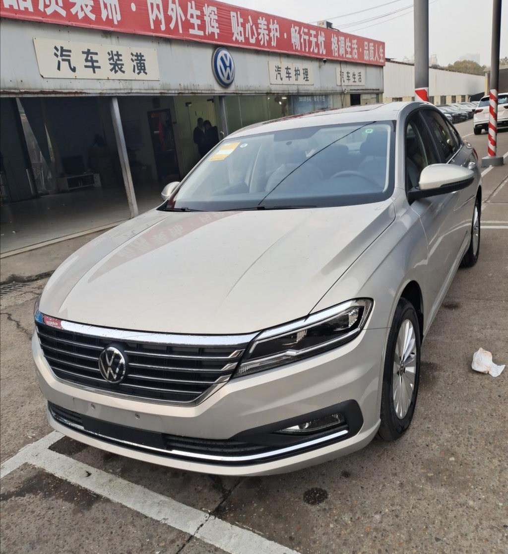 7万(大众朗逸降价2.7万公里)--知识财经